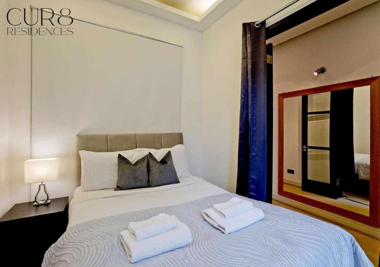 Harrods Hideaway 3 Bedroom Flat