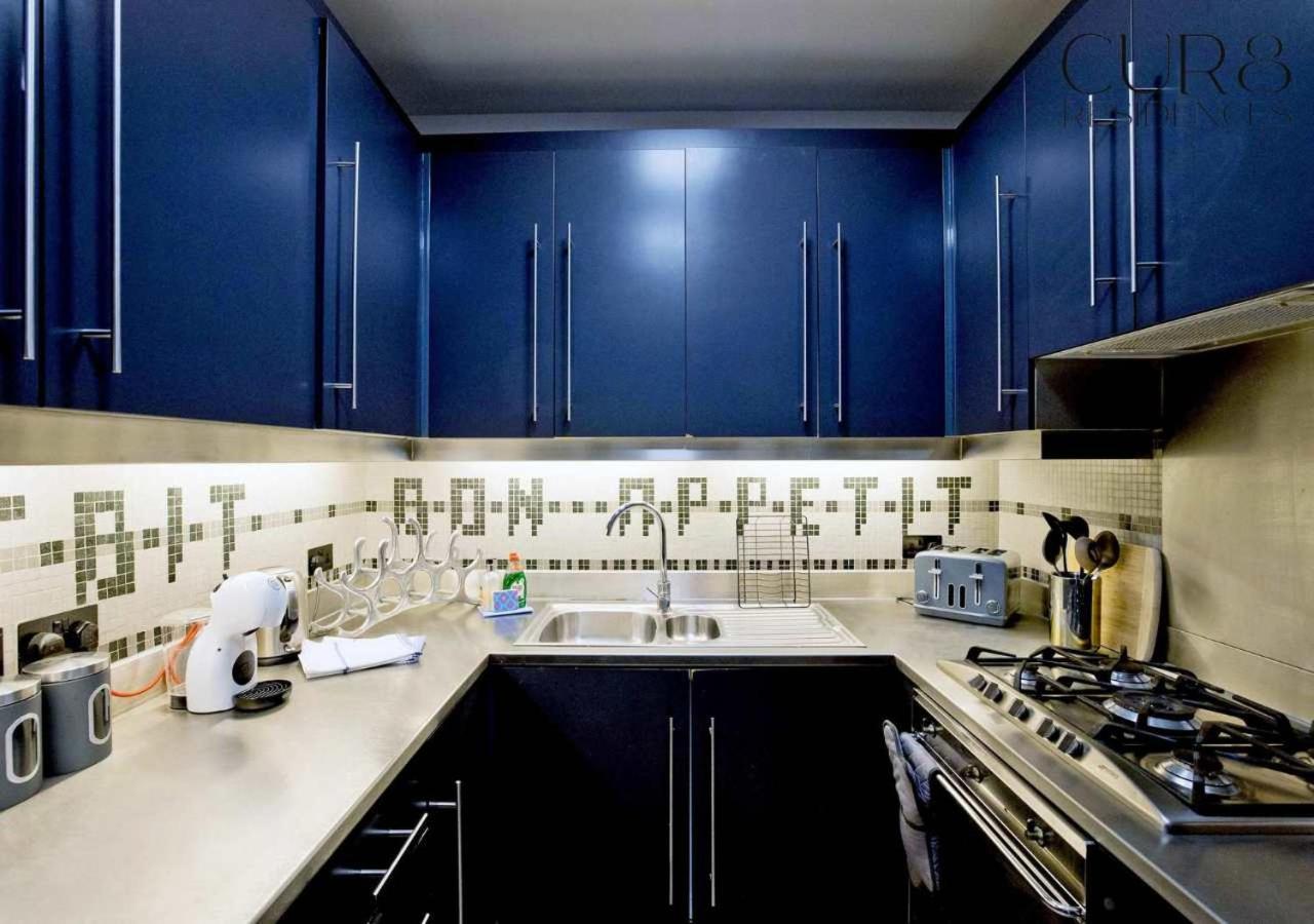 Harrods Hideaway 3 Bedroom Flat * Londra